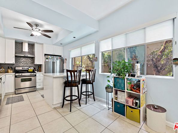 5139 Balboa Boulevard 9, Encino CA 91316