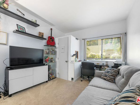 5139 Balboa Boulevard 9, Encino CA 91316