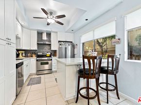 5139 Balboa Boulevard 9, Encino CA 91316