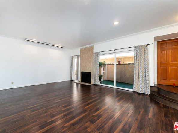 5139 Balboa Boulevard 9, Encino CA 91316