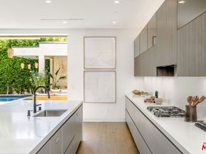 347 N Alfred Street, Los Angeles CA 90048