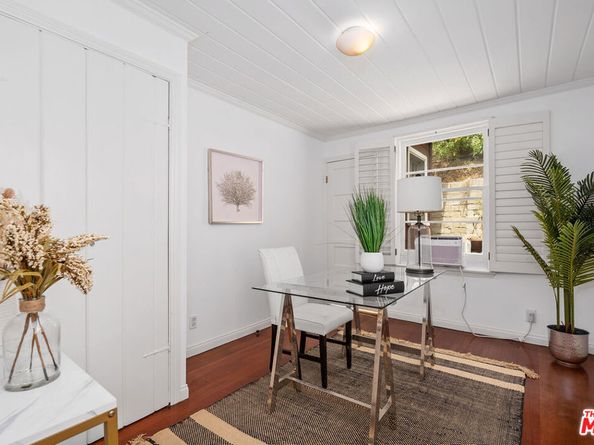 10545 Selkirk Lane, Los Angeles CA 90077