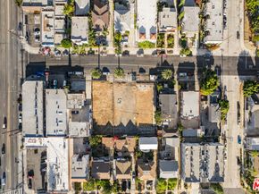 1011 N N Heliotrope Drive, Los Angeles CA 90029