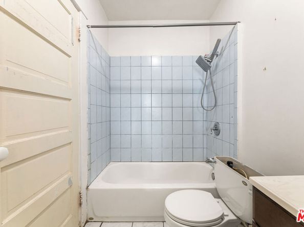 1011 N N Heliotrope Drive, Los Angeles CA 90029