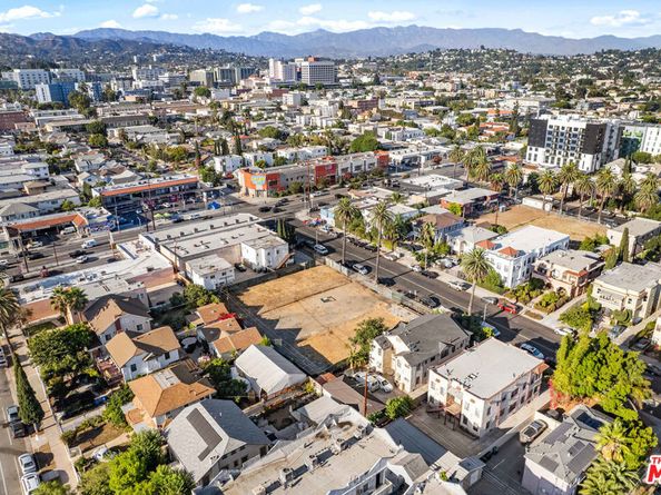1011 N N Heliotrope Drive, Los Angeles CA 90029