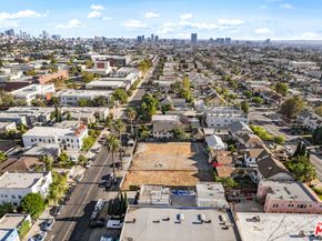 1011 N N Heliotrope Drive, Los Angeles CA 90029