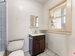 1011 N N Heliotrope Drive, Los Angeles CA 90029