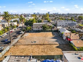1011 N N Heliotrope Drive, Los Angeles CA 90029