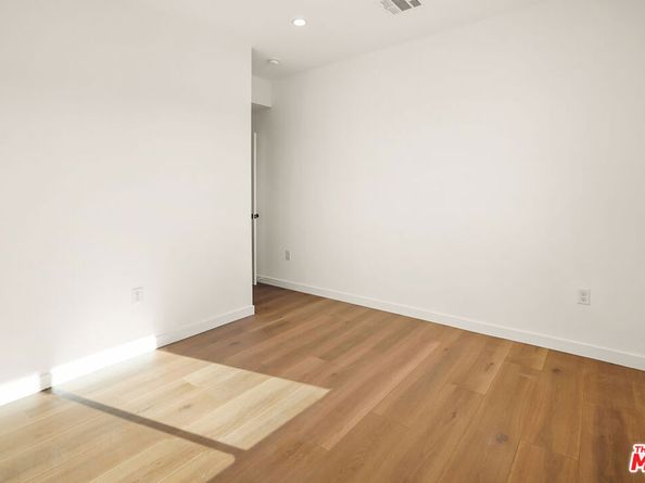 1733 S New Hampshire Avenue, Los Angeles CA 90006