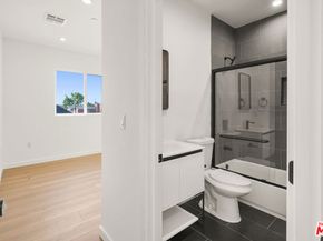 1733 S New Hampshire Avenue, Los Angeles CA 90006