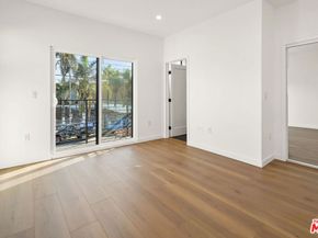 1733 S New Hampshire Avenue, Los Angeles CA 90006