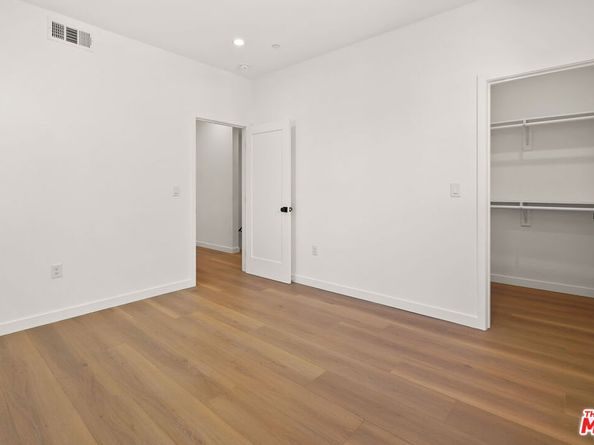 1733 S New Hampshire Avenue, Los Angeles CA 90006