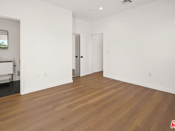 1733 S New Hampshire Avenue, Los Angeles CA 90006