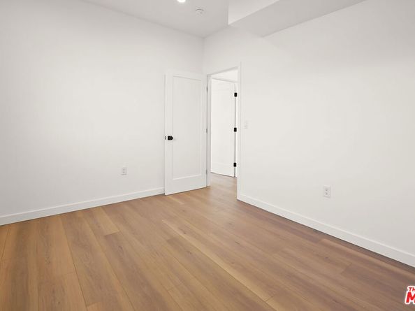 1733 S New Hampshire Avenue, Los Angeles CA 90006