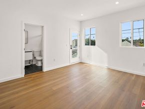 1733 S New Hampshire Avenue, Los Angeles CA 90006