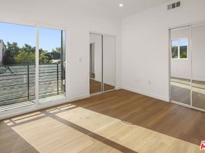 1733 S New Hampshire Avenue, Los Angeles CA 90006