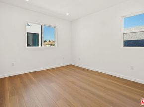 1733 S New Hampshire Avenue, Los Angeles CA 90006