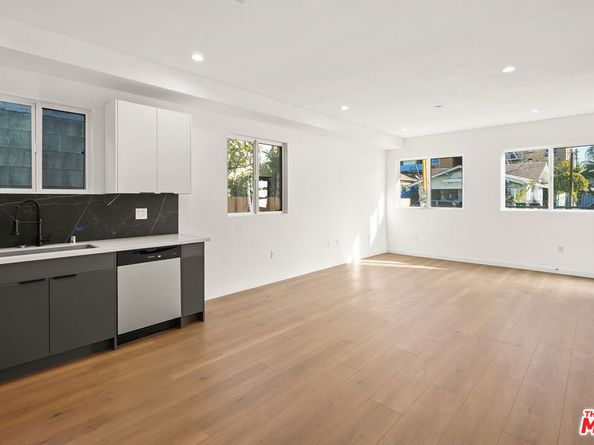 1733 S New Hampshire Avenue, Los Angeles CA 90006