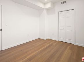 1733 S New Hampshire Avenue, Los Angeles CA 90006