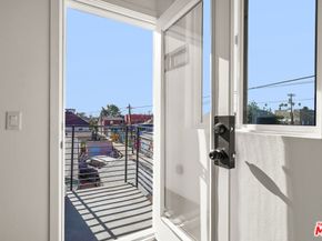 1733 S New Hampshire Avenue, Los Angeles CA 90006