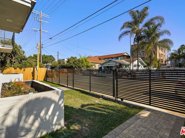 1733 S New Hampshire Avenue, Los Angeles CA 90006