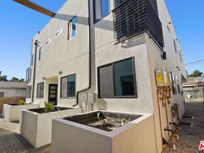 1733 S New Hampshire Avenue, Los Angeles CA 90006