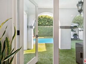 956 S Longwood Avenue, Los Angeles CA 90019