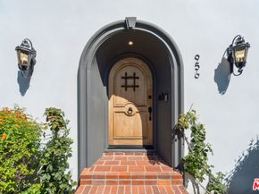 956 S Longwood Avenue, Los Angeles CA 90019
