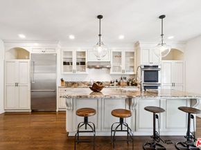 956 S Longwood Avenue, Los Angeles CA 90019