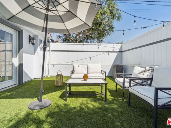 956 S Longwood Avenue, Los Angeles CA 90019