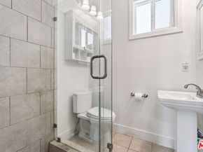 956 S Longwood Avenue, Los Angeles CA 90019