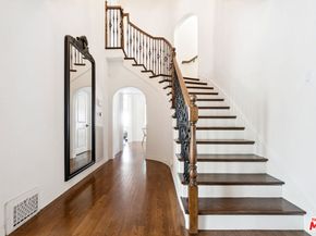 956 S Longwood Avenue, Los Angeles CA 90019
