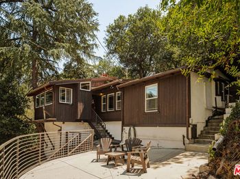 10012 Charter Oak Lane