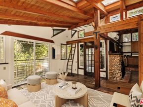 10012 Charter Oak Lane, Beverly Hills CA 90210