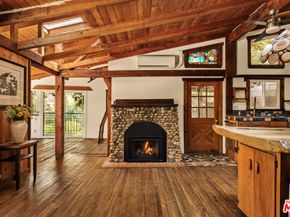 10012 Charter Oak Lane, Beverly Hills CA 90210