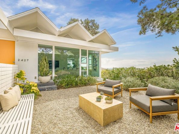 2427 Solar Drive, Los Angeles CA 90046