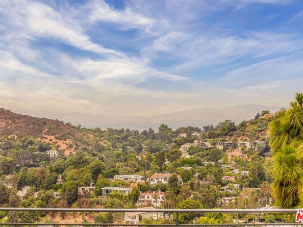 2427 Solar Drive, Los Angeles CA 90046