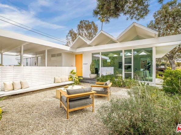 2427 Solar Drive, Los Angeles CA 90046