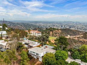 2427 Solar Drive, Los Angeles CA 90046
