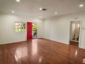 5552 Barton Avenue, Los Angeles CA 90038
