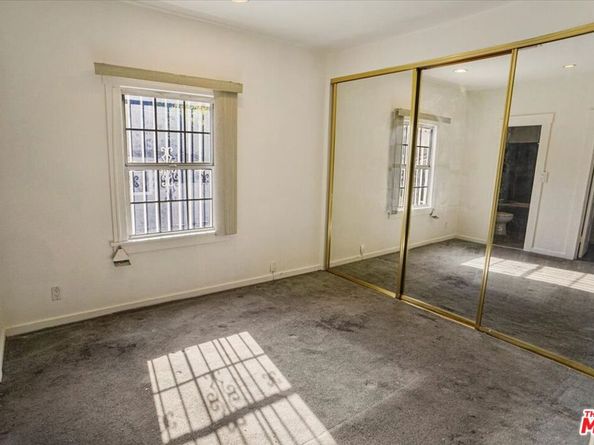 5552 Barton Avenue, Los Angeles CA 90038