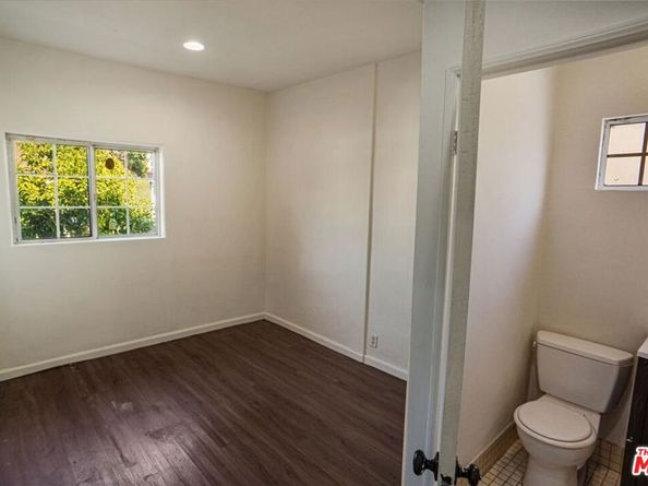 5552 Barton Avenue, Los Angeles CA 90038