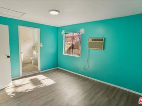 5552 Barton Avenue, Los Angeles CA 90038