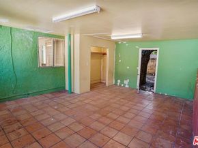 5552 Barton Avenue, Los Angeles CA 90038