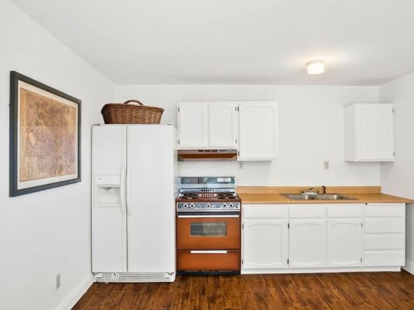 6155 Poppy Peak Drive, Los Angeles CA 90042