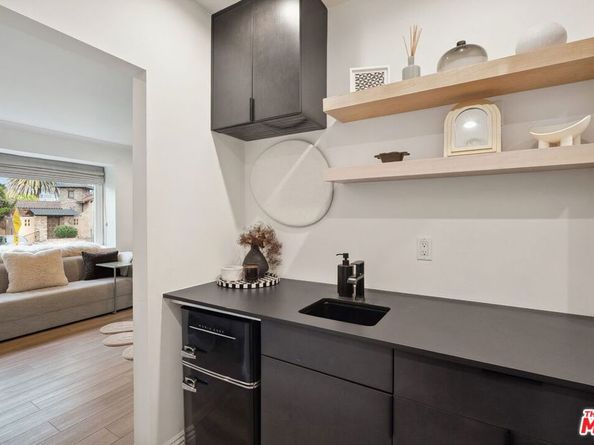 805 S Ogden Drive, Los Angeles CA 90036