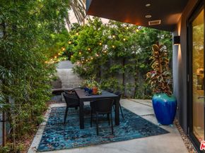 407 Rialto Avenue, Venice CA 90291