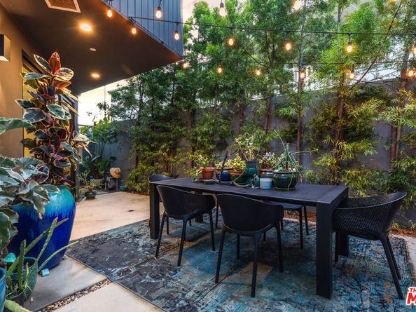 407 Rialto Avenue, Venice CA 90291