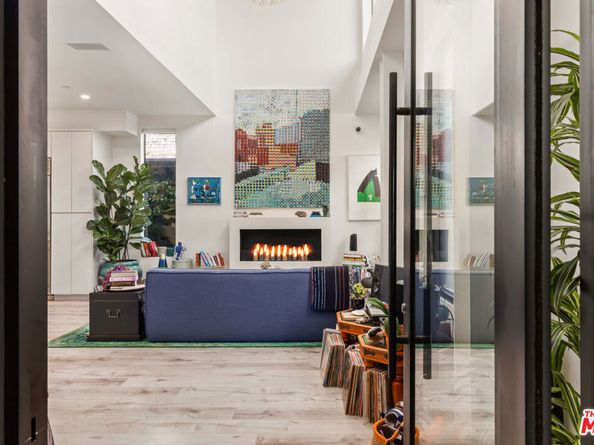 407 Rialto Avenue, Venice CA 90291