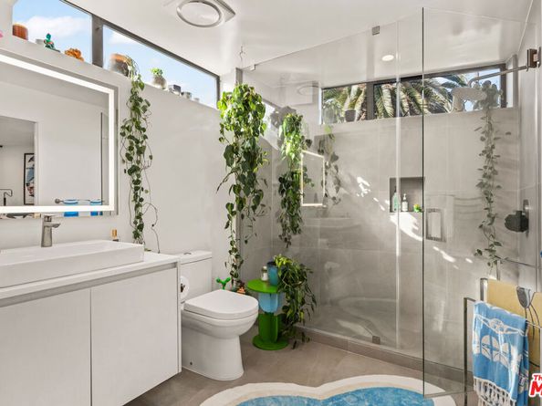 407 Rialto Avenue, Venice CA 90291